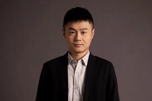 网约车元老入局Robotaxi：川大校友，前滴滴SVP