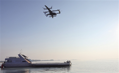 “政策+场景”双轮驱动 低空经济加速“起飞”