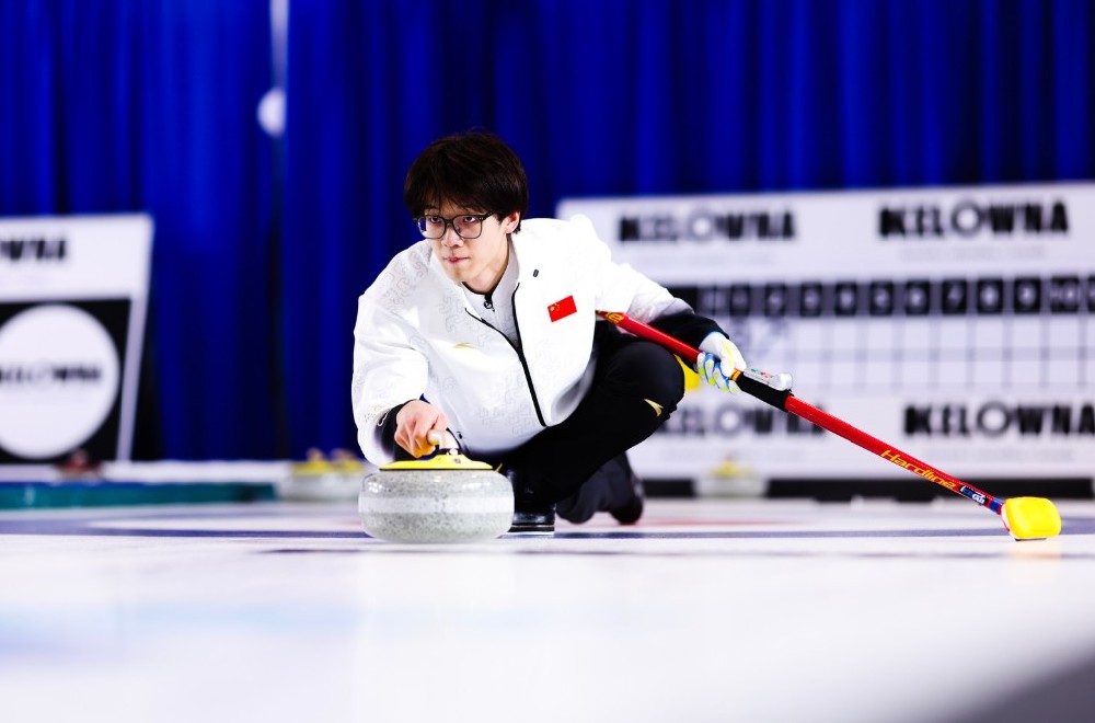 冰壶奥运落选赛：中国队混双组合两连胜